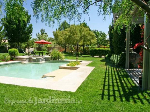 Jardines y piscinas